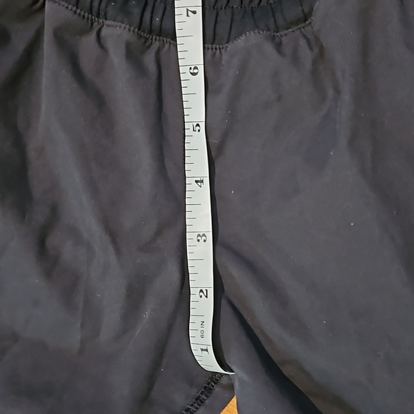 Lululemon Black Low Rise Shorts - Picture 17 of 17